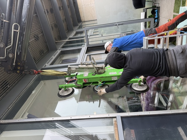 About Mile End Glazing